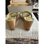 Reaction Kenneth Cole Card Glam Wedge Sandals Thong Embellished Gold Size 9 Photo 4