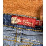 Apple Bottoms  Capri Jeans Embroidered Back Pockets Blue Denim Size 18 Photo 2
