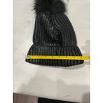 Winter hat Black Ribbed Knit Beanie with Faux Fur Pom Pom brand new Go & Go‎ Photo 2
