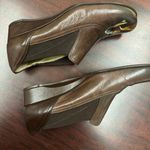 Vintage Icon Leather Girl with a Pearl Earring Brown Slip On Shoes Size 7.5B Photo 5