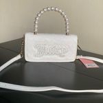 Juicy Couture  White Shoulder Bag with Pearl Handle Photo 2