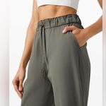 Lululemon Keep Moving Pant in Grey Sage Size 8 Photo 3