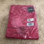 Eddie Bauer Magenta vneck Tee short sleeved size small Photo 2