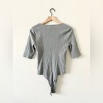 Steve Madden Ribbed Cotton Bodysuit with 3/4 Sleeve in Gray - Size M Photo 2