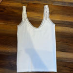 Nouvelle Seamless White lace trim tank top v-neck  Photo 2