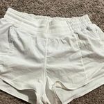 Lululemon Hotty Hot Short High-Rise 2.5” Photo 0