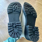 Amazon Essentials Women’s Combat Chelsea Boots, Black/Off White, Size 10 White Photo 13