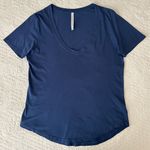 Aritzia The Group Babaton Foundation V-Neck Tee T-Shirt Dark Blue Women's M Photo 0