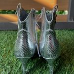 Guess New Wurlie Western Stiletto Heeled Metallic Snakeskin Bootie, Size 5.5 Photo 7