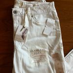 Jessica Simpson  white jeans Photo 1