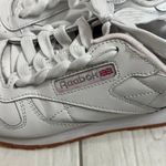 Reebok Classic Women’s Sneaker Size 6 White Photo 4