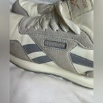 Reebok  Classic Harman Womens 8 Running Shoes Cream White Gray Sneakers Suede Photo 8