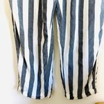American Eagle Gray & White Striped High Rise Relaxed Crop Pants Photo 4
