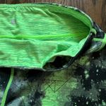 Active Life Horoscope Capri Leggings Green Geometric Reversible Size M (est.) Photo 3