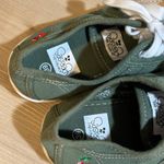 le temps des cerises Olive Green Canvas 8.5 Cherry Embroidered Sneakers Sz 39 Photo 7