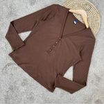 Old Navy Women’s Fitted Long-Sleeve Rib-Knit Henley Top Shirt in Espresso Bark L Photo 3