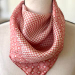 Source Unknown Vintage 90s Warm Pink Houndstooth Mosaic Trim 22x23 Silk Neck Scarf Photo 0