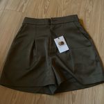 LPA  OLIVE GREEN SHORTS Photo 0