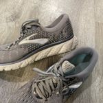 Brooks Womens Glycerin 17 1202831B070 Gray Running Shoes Sneakers Size 8 B Photo 6