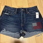 Old Navy Shorts Photo 0