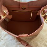 Katie Loxton Pink Vegan Leather SIENNA SLOUCH CROSSBODY Bucket BAG NWOT Photo 4