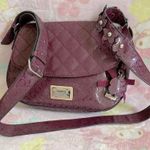 Guess Premium Designer flowering bordeaux signature Shoulder bag/ purse Photo 3