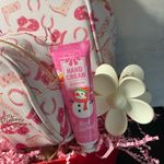 The Vintage Pink Cosmetic Bag Set Photo 2