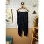 Vuori  Black Boyfriend Cargo Sweatpant Jogger - Size - Medium Photo 4