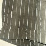 NWT ISLE & ROW Women’s Green & White Striped Shorts Sz 10 Photo 1