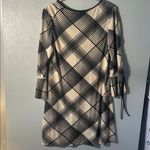 Gabby Skye Gabby Skye Black and White Geometric Print Bell Sleeve A-Line Dress Photo 3
