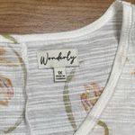 Wonderly  Woman's Plus Top Size 1X Tulip Print White Orange Yellow Bell‎ Sleeves Photo 4