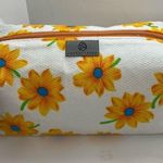 Unshattered Toiletry Kit White Photo 0