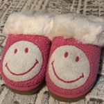 American Eagle Outfitters Fuzzy Slippers Photo 0