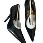 Chinese Laundry  Black Pumps Size 8 - PEELED LEATHER IN BACK Photo 0