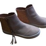 Wonder Nation  Blush Pink ankle sneaker boots size 5. Photo 1