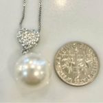 White Simulated Pearl Heart Photo 3