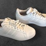Adidas NWT Women's White and Gold Grand Court 2.0 Sneakers sz 9 Photo 7