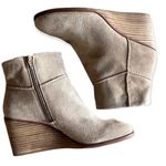 Lucky Brand NEW Zollini Dune Suede Booties Photo 3