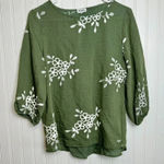 Kindred  green floral embroidered 3/4 sleeve blouse size petite medium D26 Photo 0