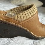 UGG  - Gael Leather Shearling Lined Wedge Clogs size 6  tan slides wool Photo 3
