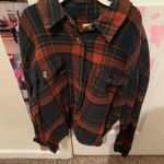American Eagle Cropped Flannel Photo 0