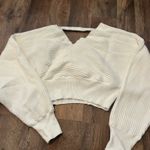 Forever 21  Sweater Cropped White Photo 1