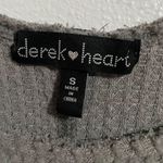 Derek Heart Long Sleeve Gray Top Photo 3