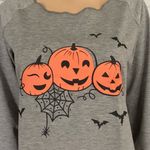 Halloween Sweatshirt , Large 🎃 Gray Photo 2