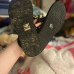 Skechers  shooting star yoga foam sandals size 9 Photo 5