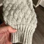 A New Day A New Day light grey sweater. Photo 3