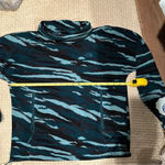 The North Face  WOMENS PULLOVER SWEATER TURTLE
NECK MEDIUM GREEN ANIMAL
PRINT Photo 7