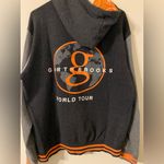 2017 Garth Brooks World Tour Women's Full Zip Gray Orange Hoodie Size 2X Black Photo 3