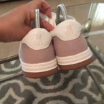 Made well court sneakers sherpa Edition size 8.5 wome. Photo 2