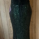 Windsor Taisia Formal Sequin Scroll Dress In Hunter Green Photo 11